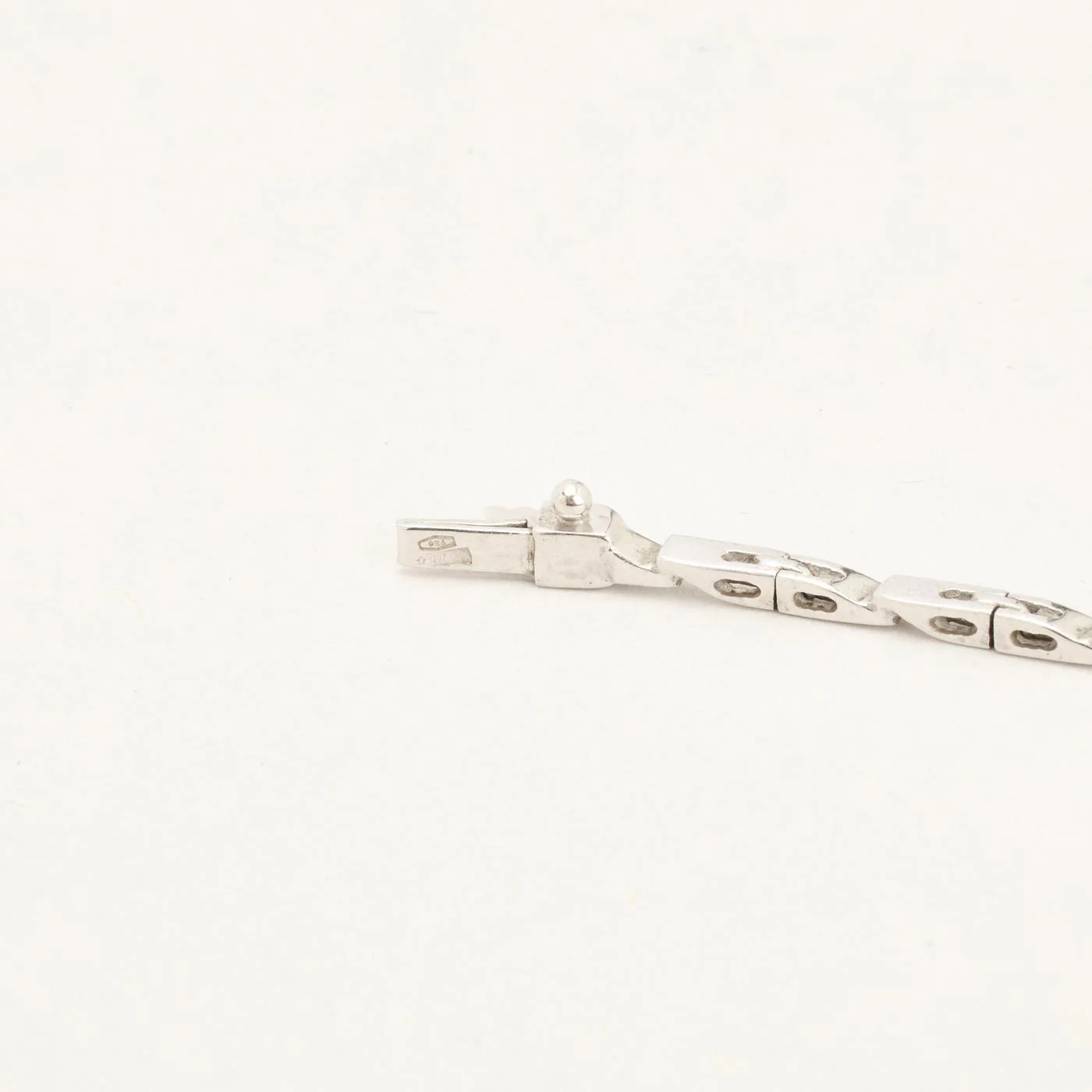 Miniatyrbild 6